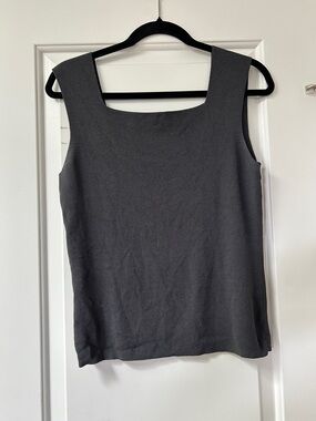 Kate Hill Sleeveless Square-Neck Tank - Charcoal
